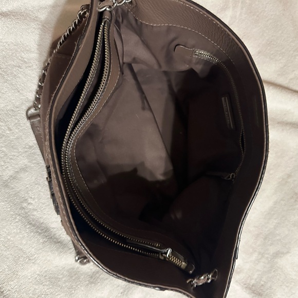 Tory Burch cocoa suede handbag in very good condition. Come with dust bag - Picture 3 of 4